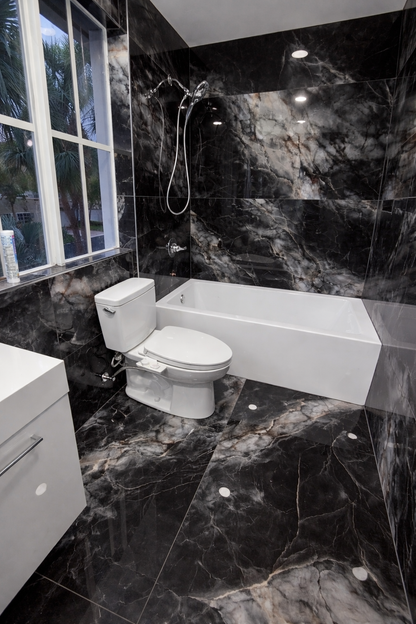 Modern Porcelain Bathroom